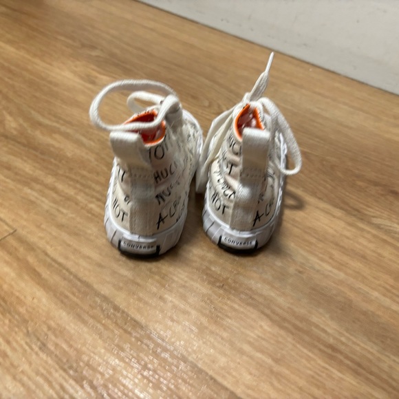 Convers: Chucks - Picture 3 of 7